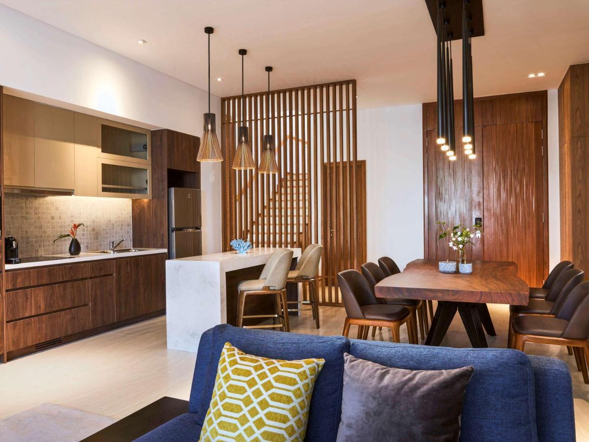 Moevenpick Villas & Residences Duong Dong Exterior foto A living room at the hotel